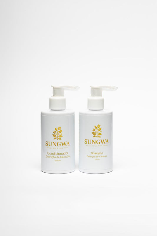 COLEÇÃO SUNGWA DEFINIÇÃO NATURAL

Shampoo + Condicionador 3 em 1 Cabelo Encaracolado